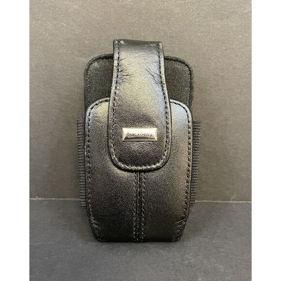 Vintage BLACKBERRY Black Leather Magnetic Belt Case w/Clip - Picture 1 of 5